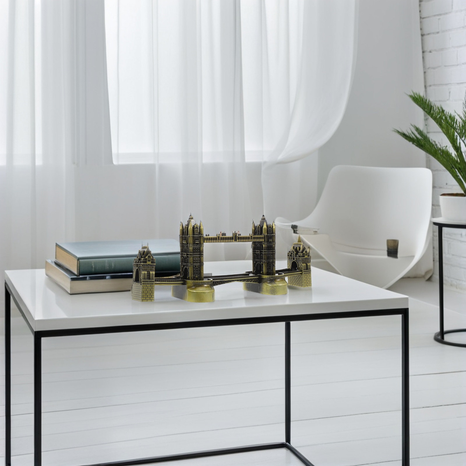 Escultura Metálica del Puente  - Home Office London reseña y precio