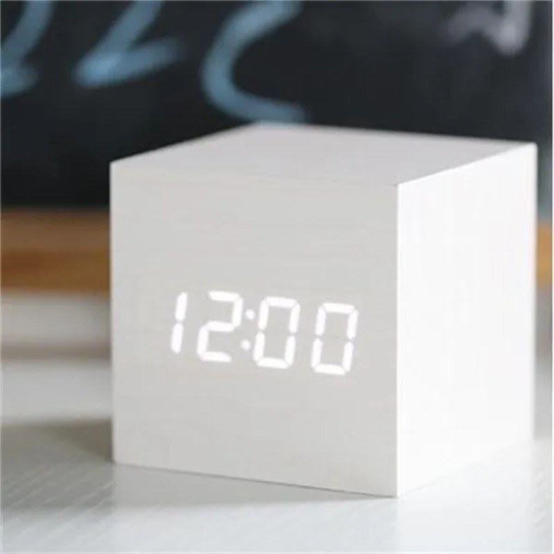 Reloj electrónico Digital con  - Led Desk Clock reseña y precio
